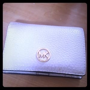 *Authentic* Michael Kors White Wallet